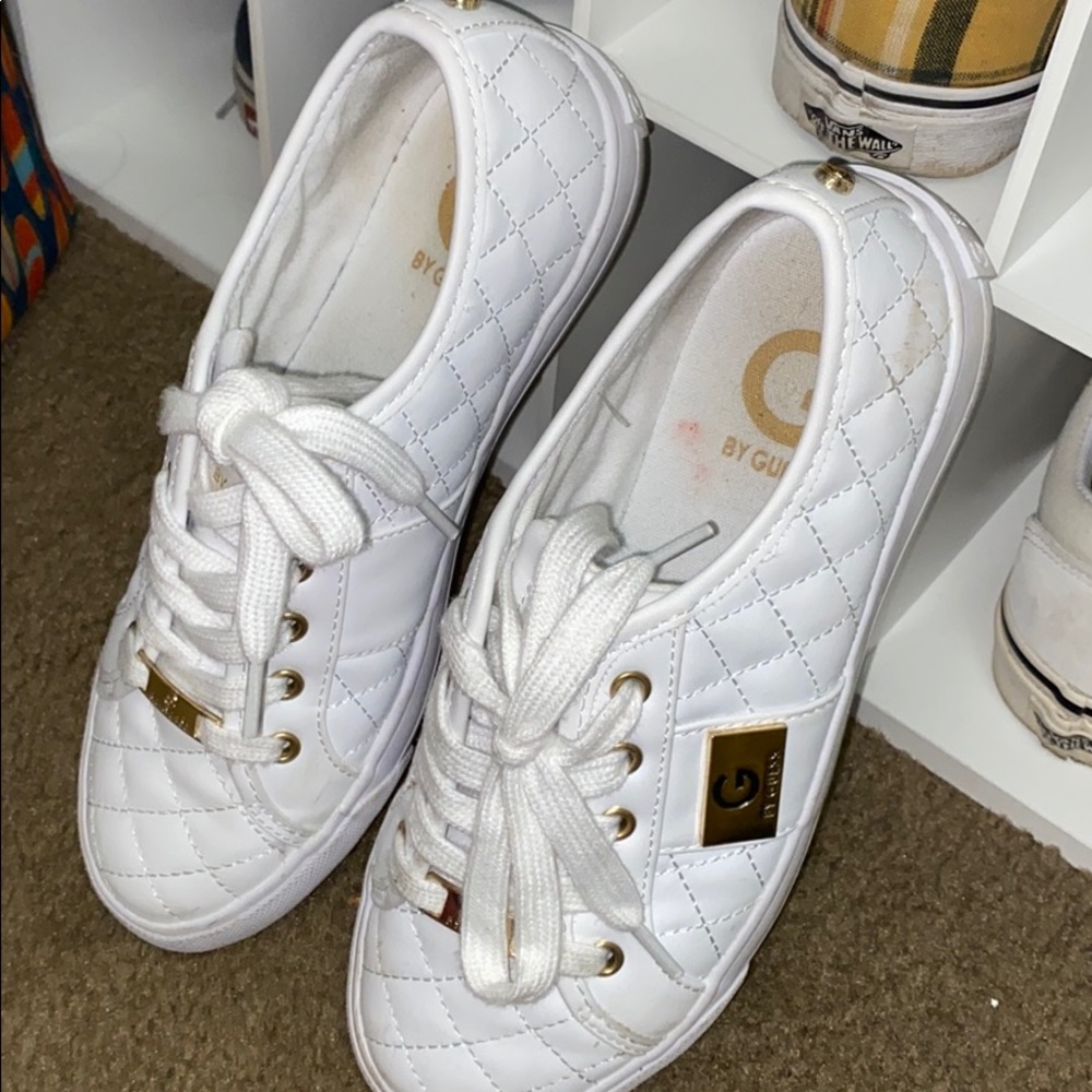 Guess Sneakers ON HOLD UNTIL 8pm🖤